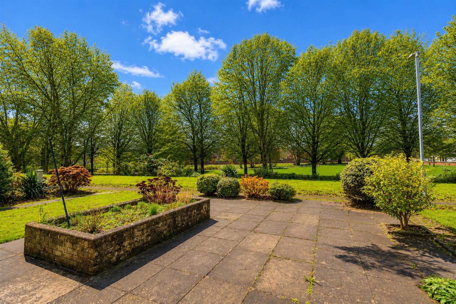 Waterloo Close, Penylan, Cardiff — photograph 2